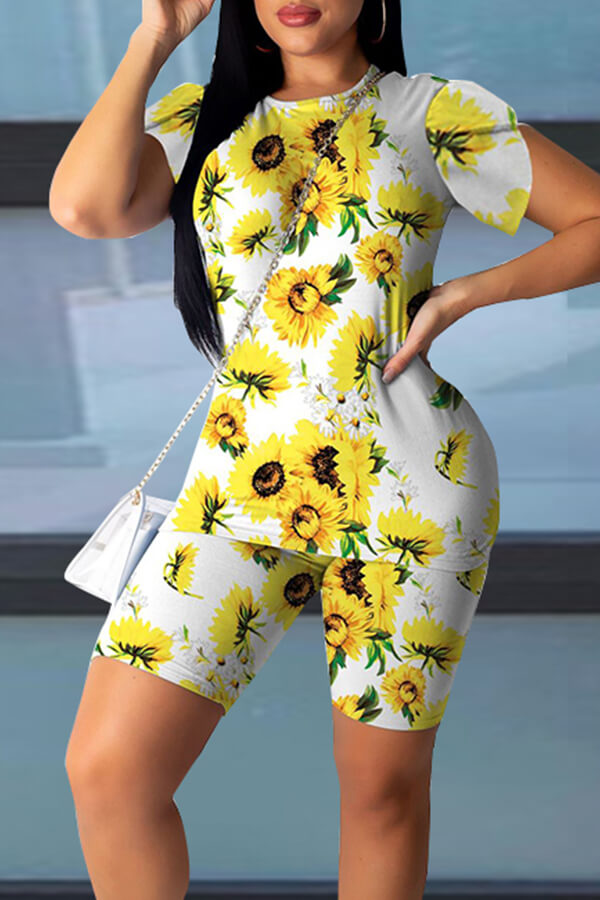 Lovely Casual Sunflower Print White Two-piece Shorts Set