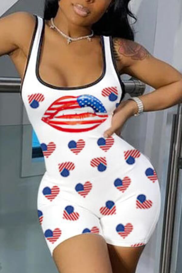 

Lovely Sexy Lip Print White One-piece Romper