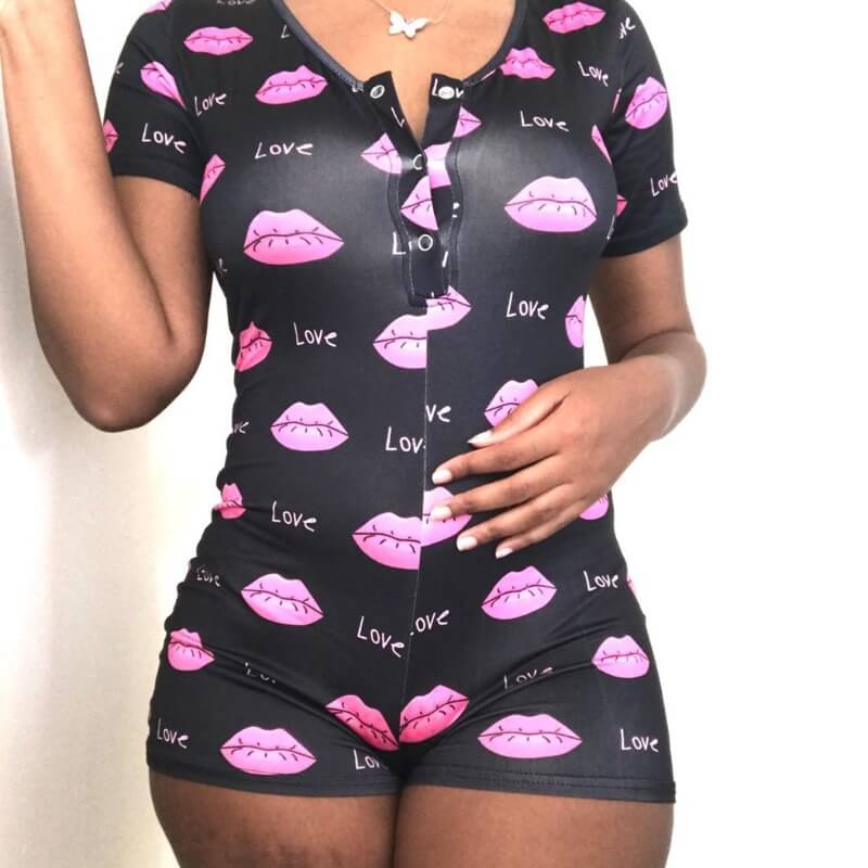 

Lovely Stylish Lip Print Black One-piece Romper