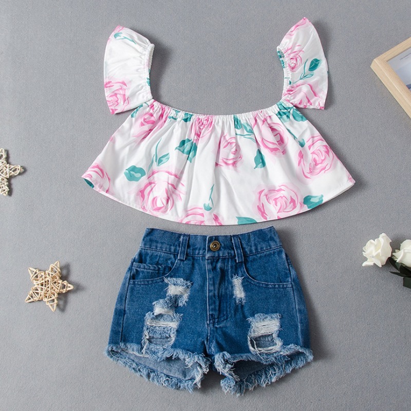 

lovely Sweet Print White Girl Two-piece Shorts Set
