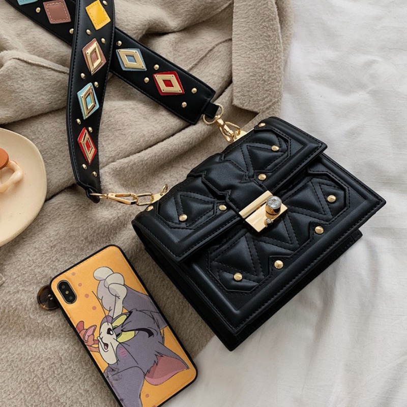 

lovely Stylish Rivet Decorative Black Crossbody Bag