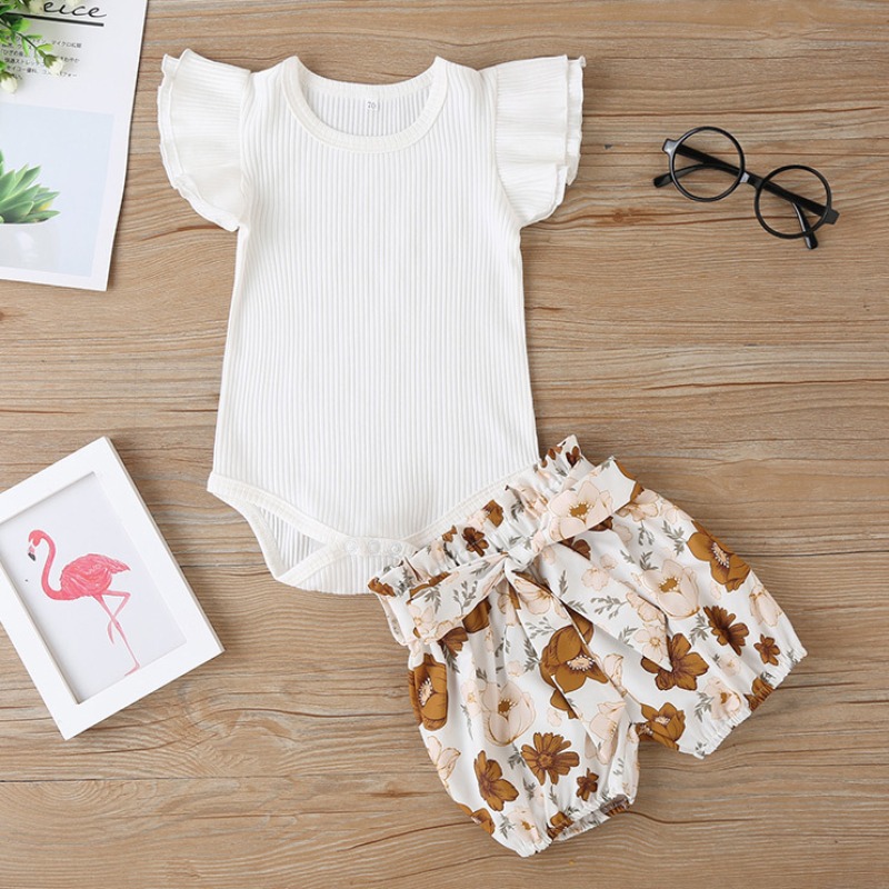 

lovely Sweet Print White Girl Two-piece Shorts Set