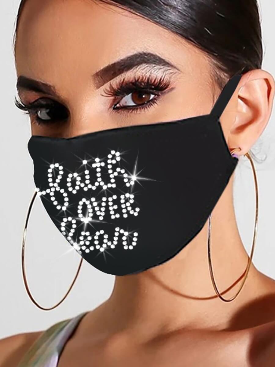 

LW Letter Pitch-black Face Mask