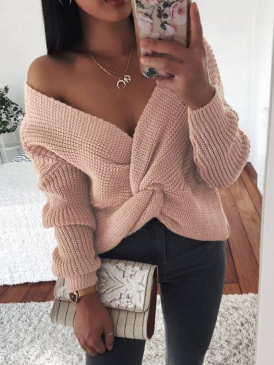 

Lovely Street Knot Design Pink Sweater