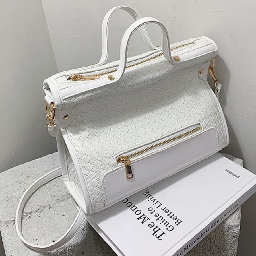 

lovely Casual Zipper Design White Crossbody Bag
