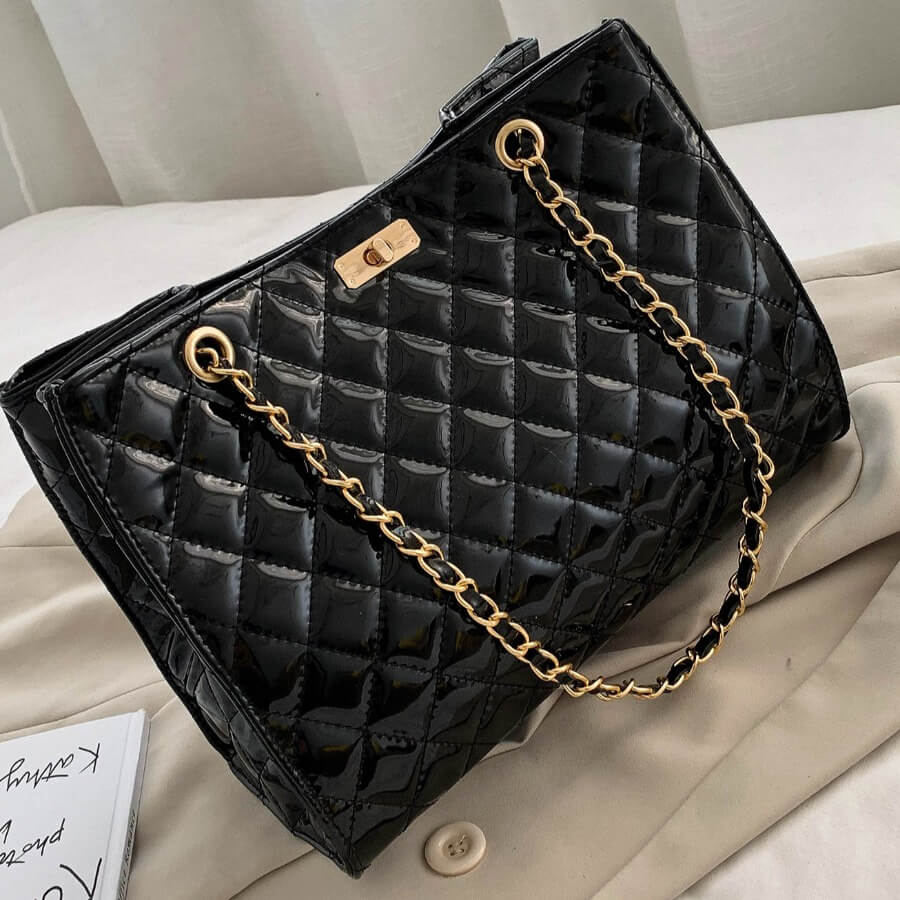 

Lovely Trendy Chain Strap Black Shoulder Bags