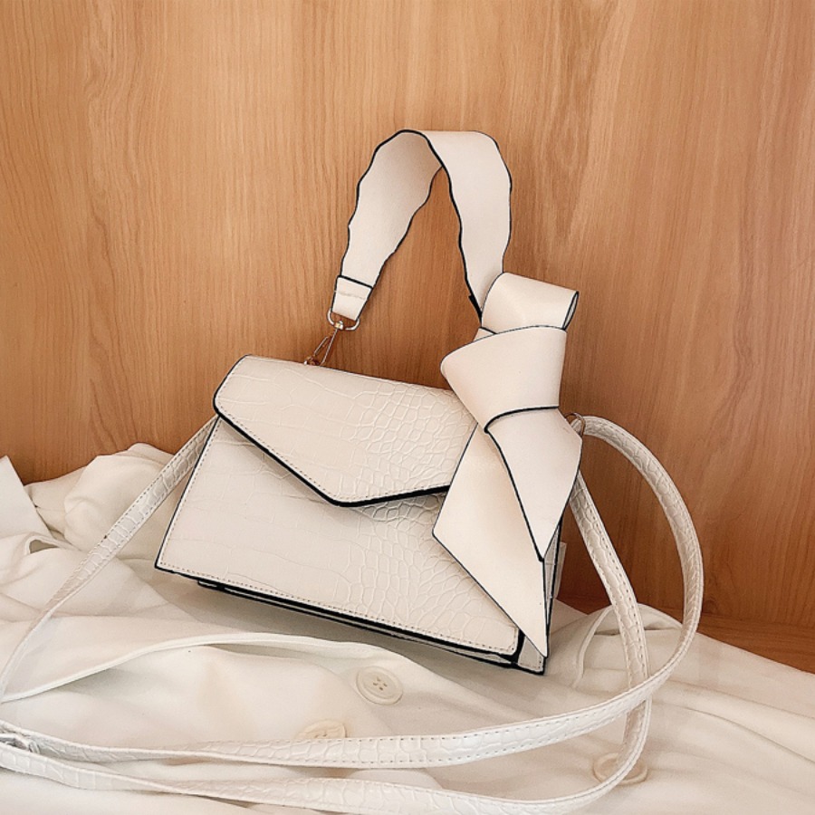 

lovely Trendy Knot Design White Messenger Bag