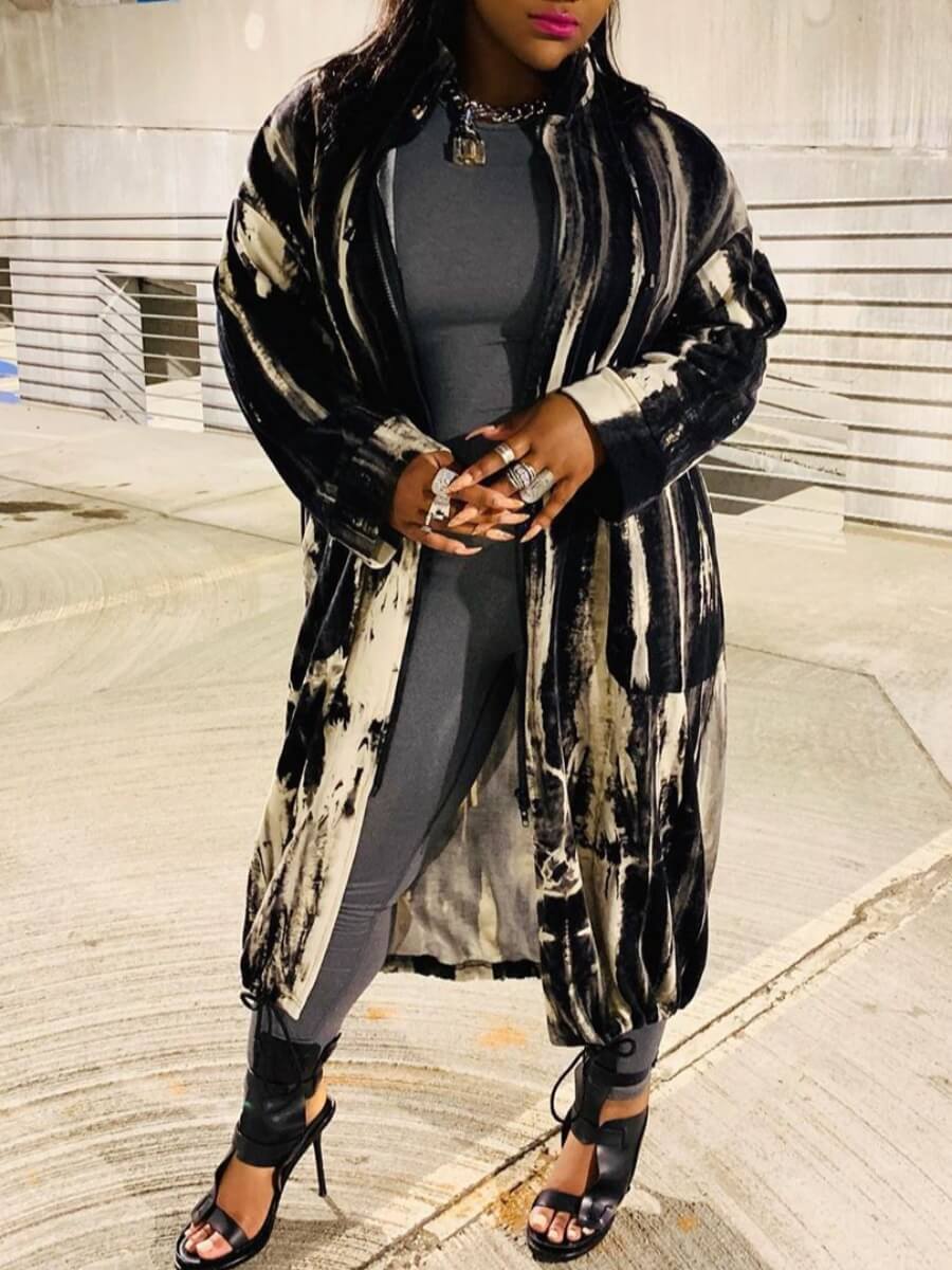 

Lovely Stylish Tie-dye Black Long Trench Coat