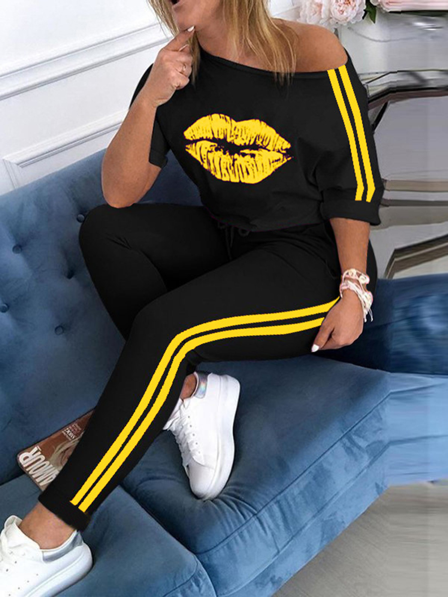 

lovely Sportswear Lip Print Patchwork Yellow Plus Size Two-piece Pants Set