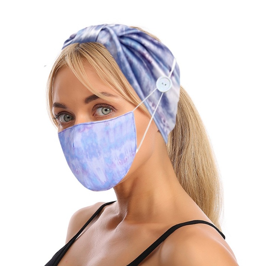 

Lovely Tie-dye Baby Blue Face Mask