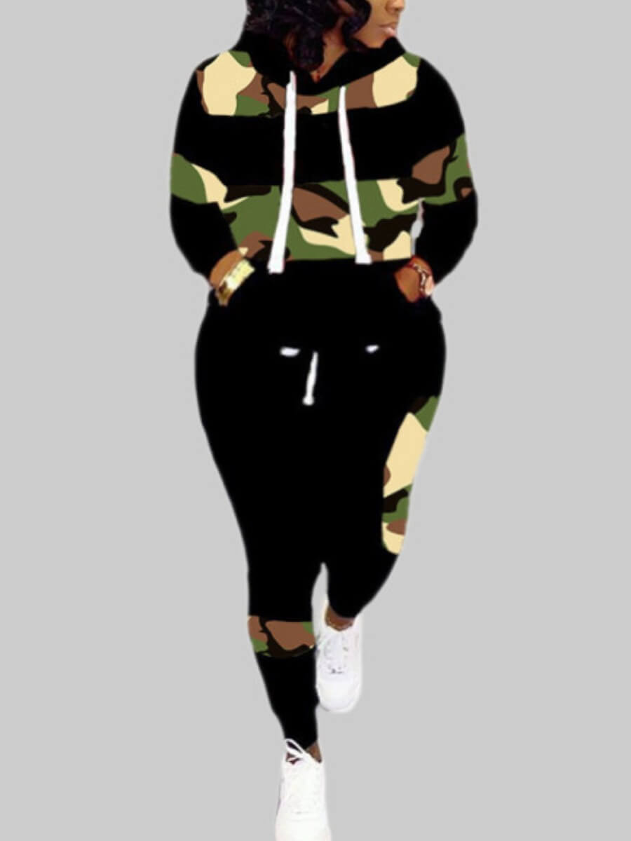 

LW Plus Size Camo Print Patchwork Tracksuit Sweatsuit Set