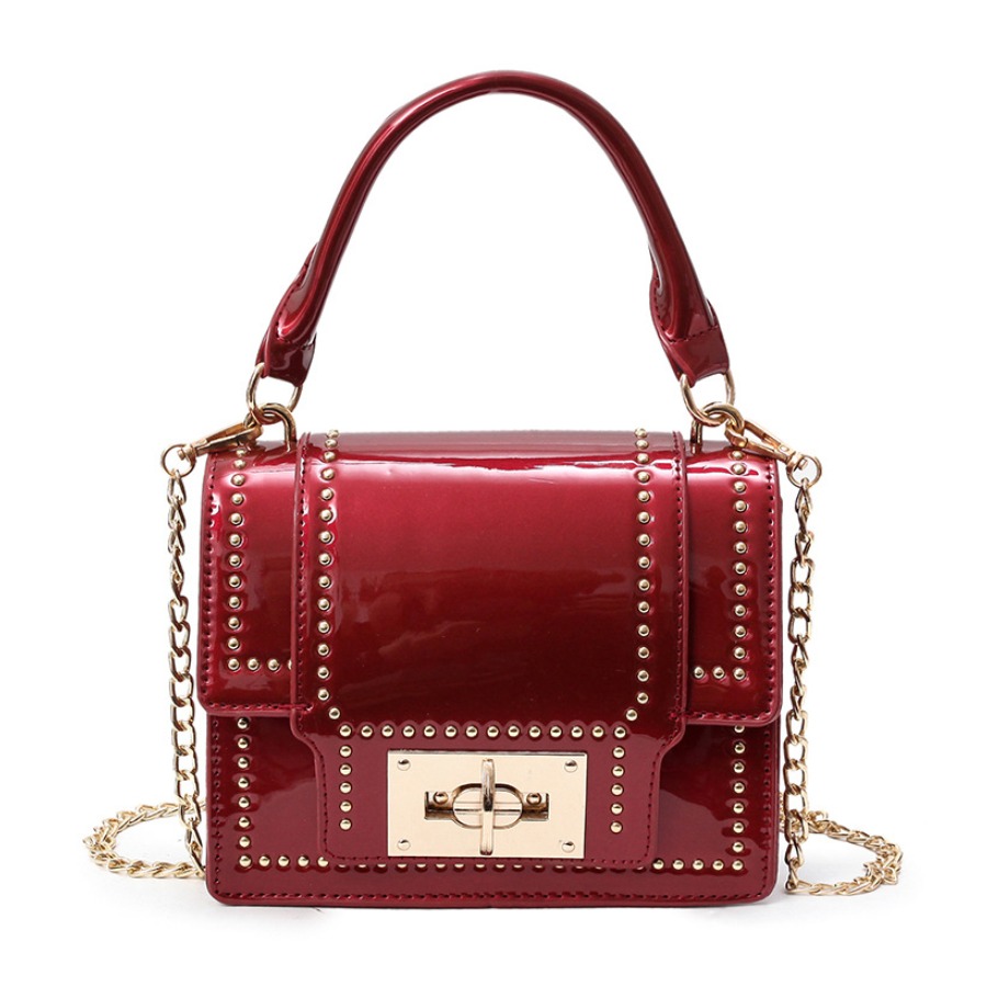 

Lovely Stylish Chain Strap Red Crossbody Bag