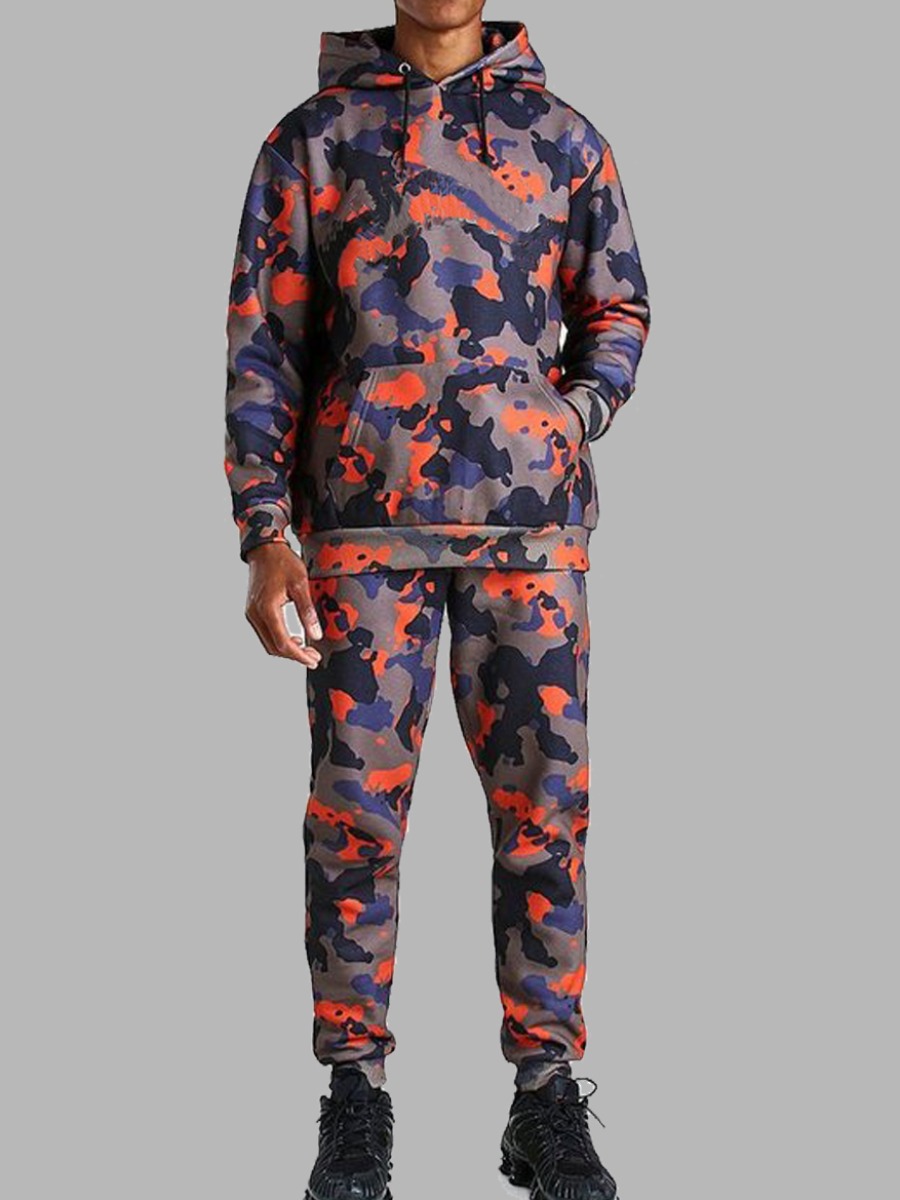 

lovely Sportswear Hooded Collar Camo Print Multicolor Men Two-piece Pants Set, Multi