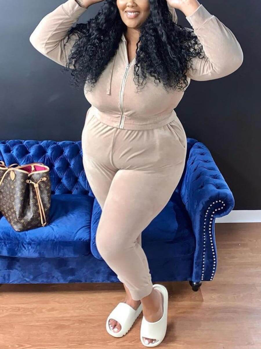 

Lovely Sportswear Hooded Collar Zipper Design Beige Plus Size Two-piece Pants Set