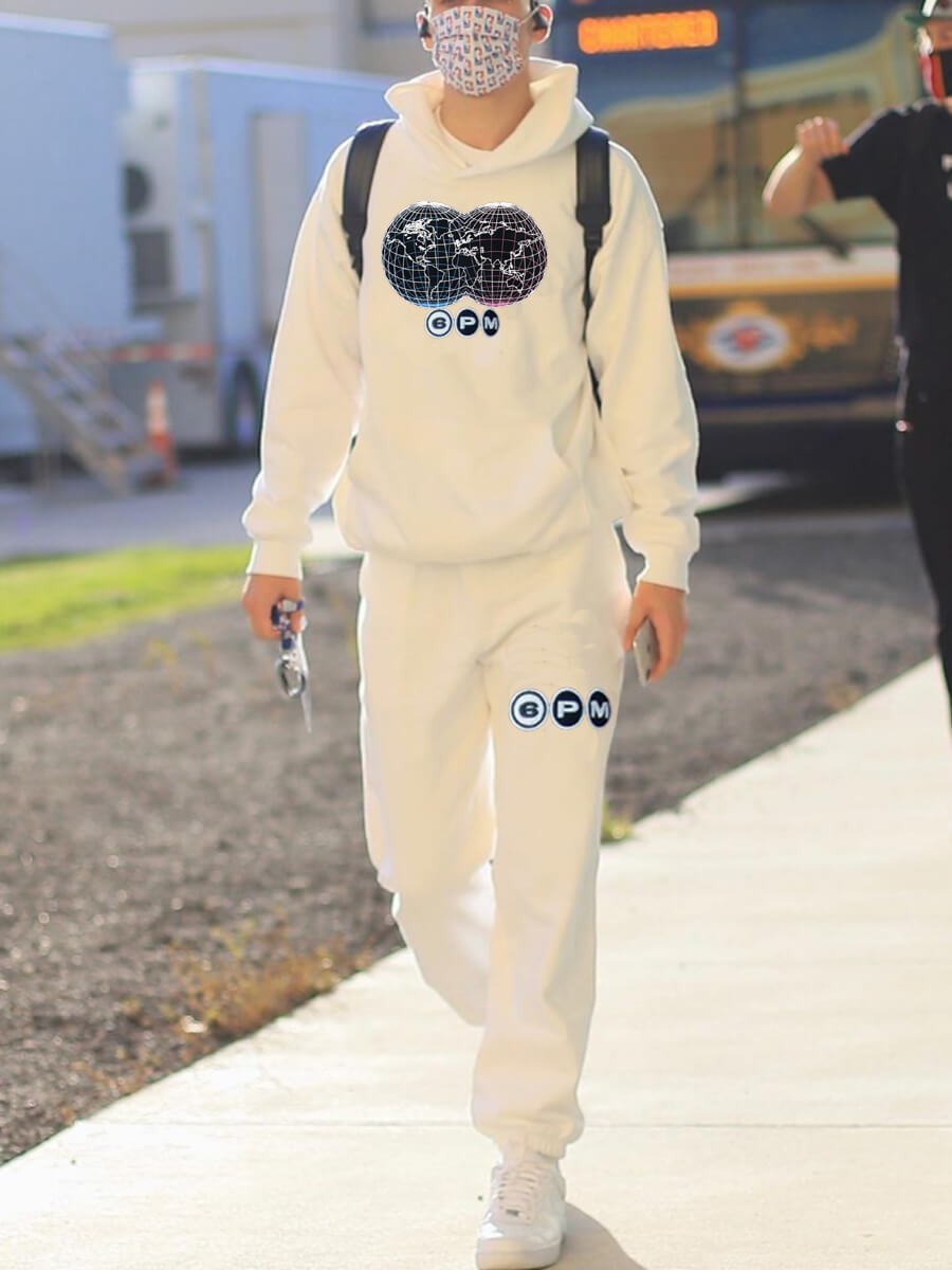 

Lovely Stylish Hooded Collar Print White Men Two-piece Pants Set