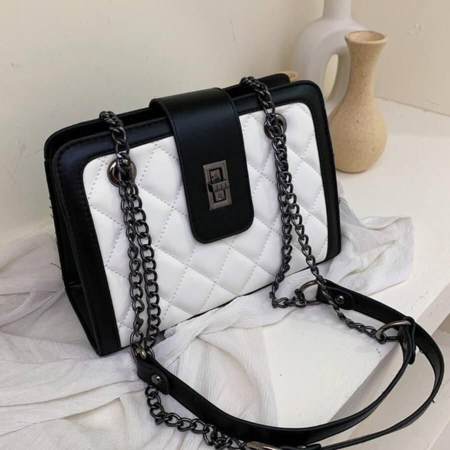 

LW Chain Strap Crossbody Bag, White