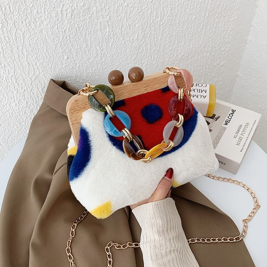 

Lovely Trendy Chain Strap Print White Messenger Bag