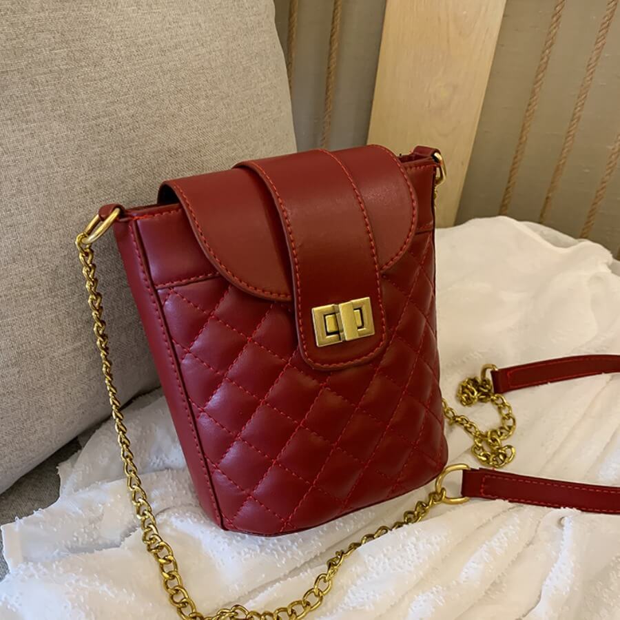 lovely trendy plaid rose red messenger bag