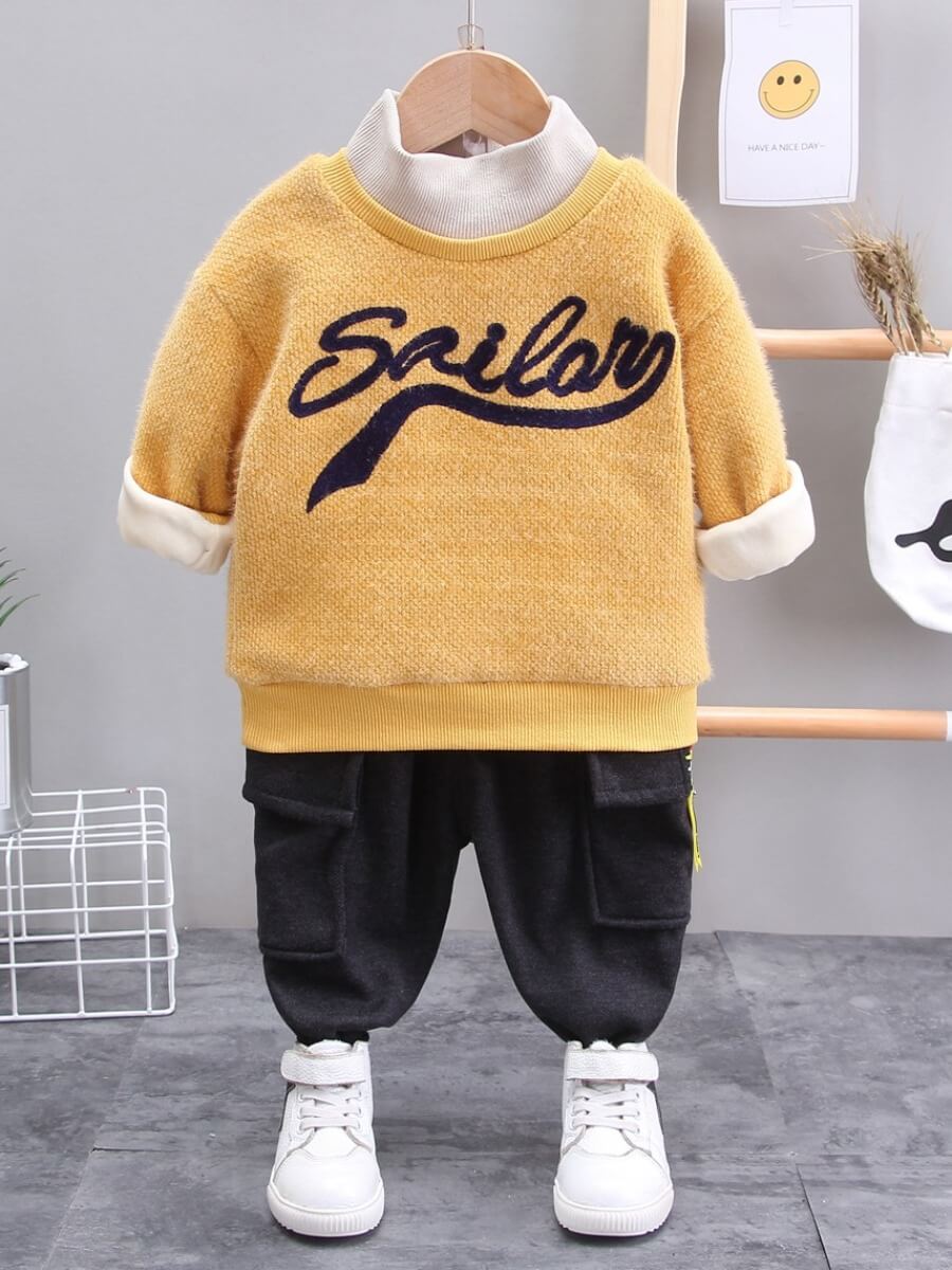 

Lovely Casual Letter Print Side Pocket Yellow Boy Two Piece Pants Set