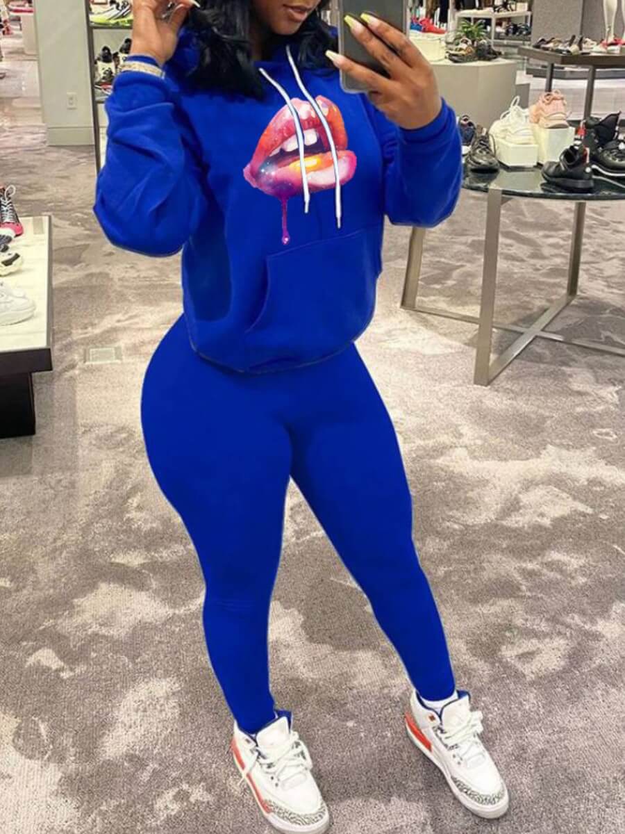 

Lovely Casual Hooded Collar Lip Print Blue Two Piece Pants Set