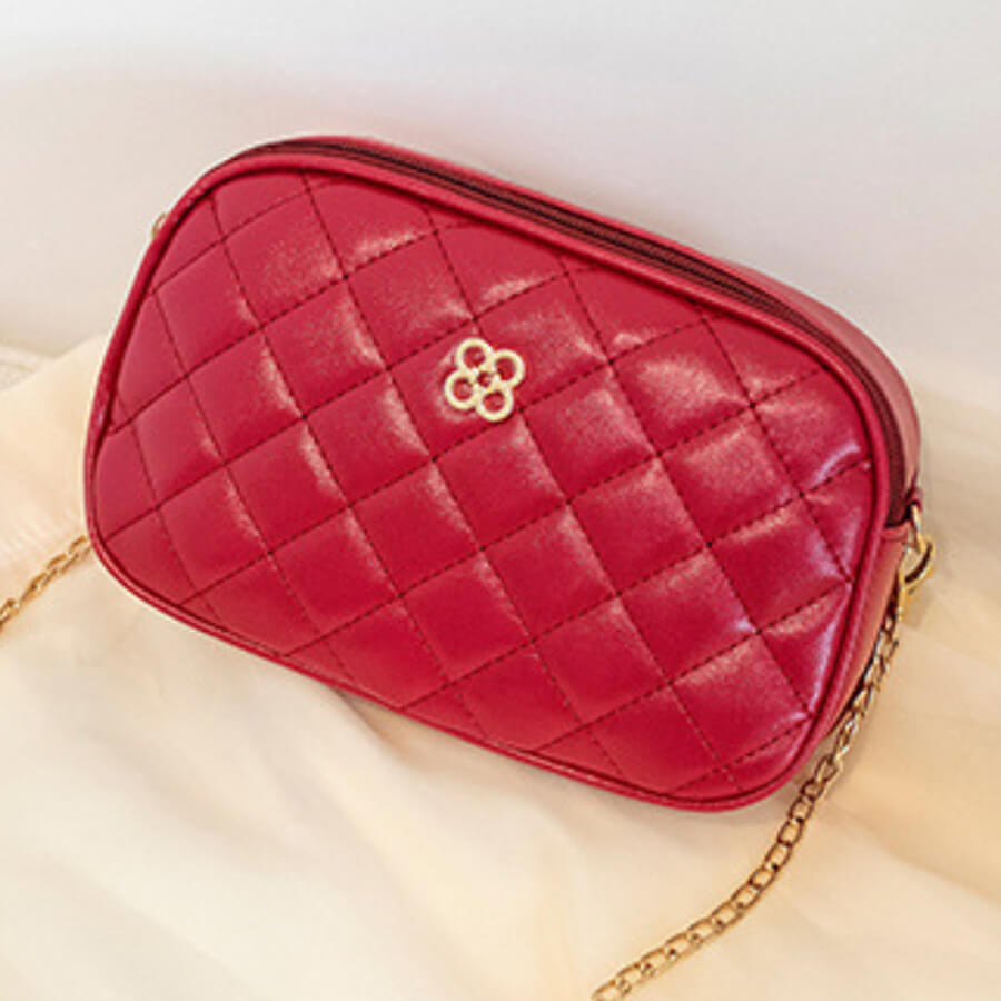 

Lovely Trendy Chain Strap Red Crossbody Bag