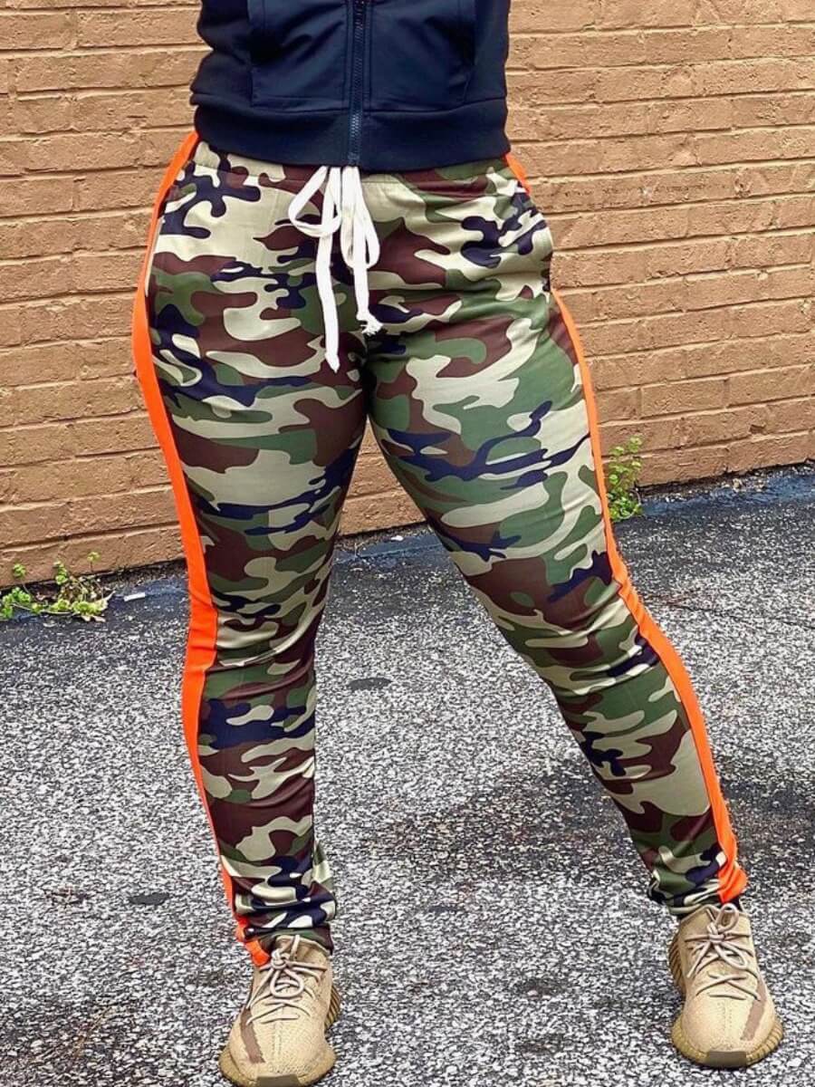 

Lovely Sportswear Striped Camo Print Green Pants