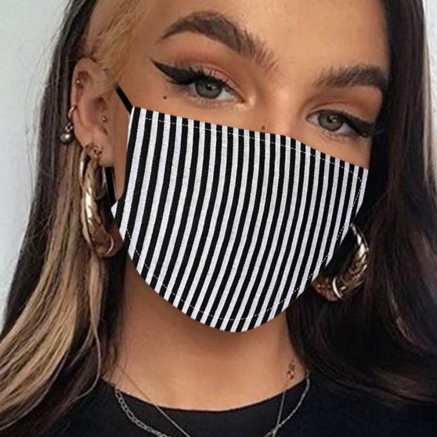 

Lovely Casual Striped Black Face Mask, Black stripe