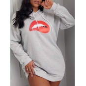 Lovely Casual Hooded Collar Lip Print Grey Mini Dr
