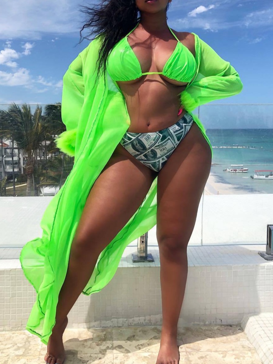 

Lovely Sexy Money Print Patchwork Khaki Two-piece Swimsuit(With Veil