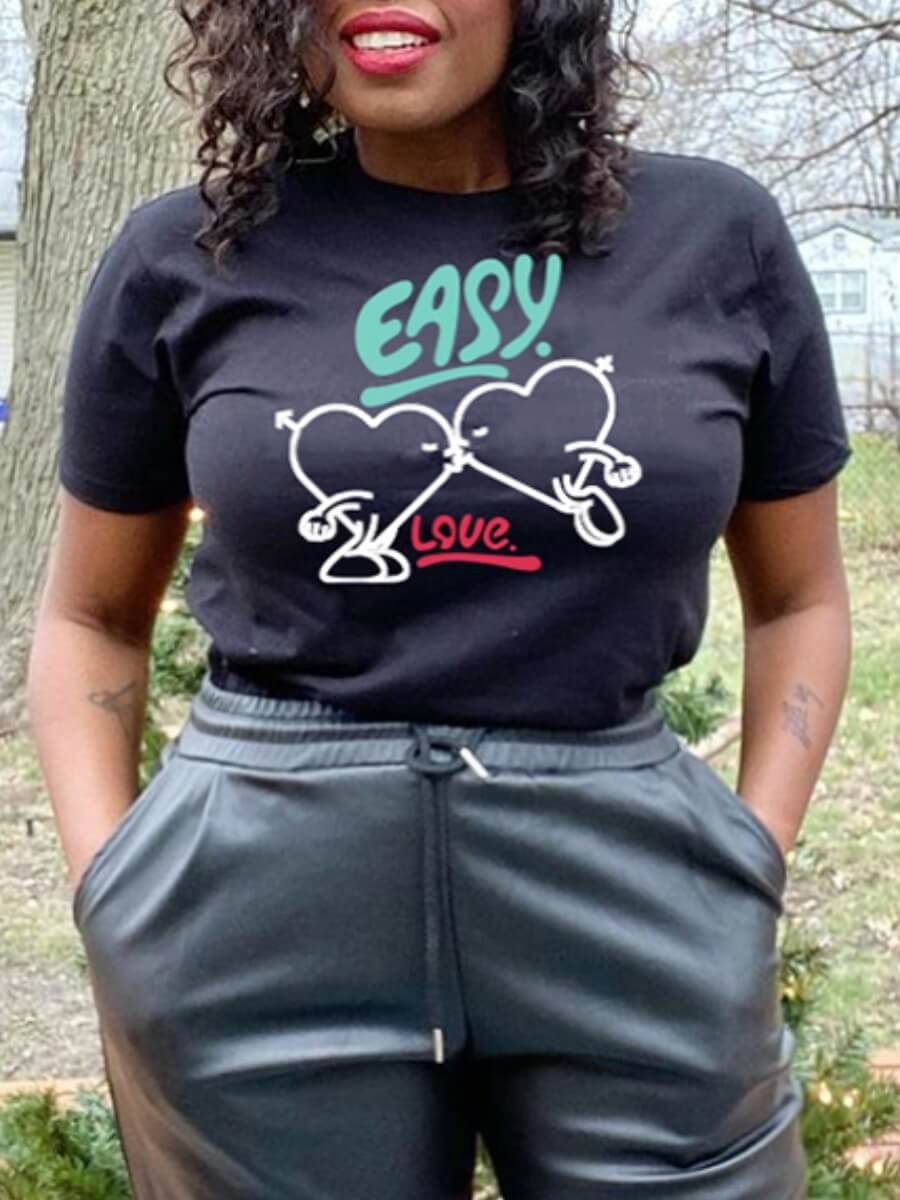 

Lovely Casual O Neck Heart-shaped Letter Print Black Plus Size T-shirt