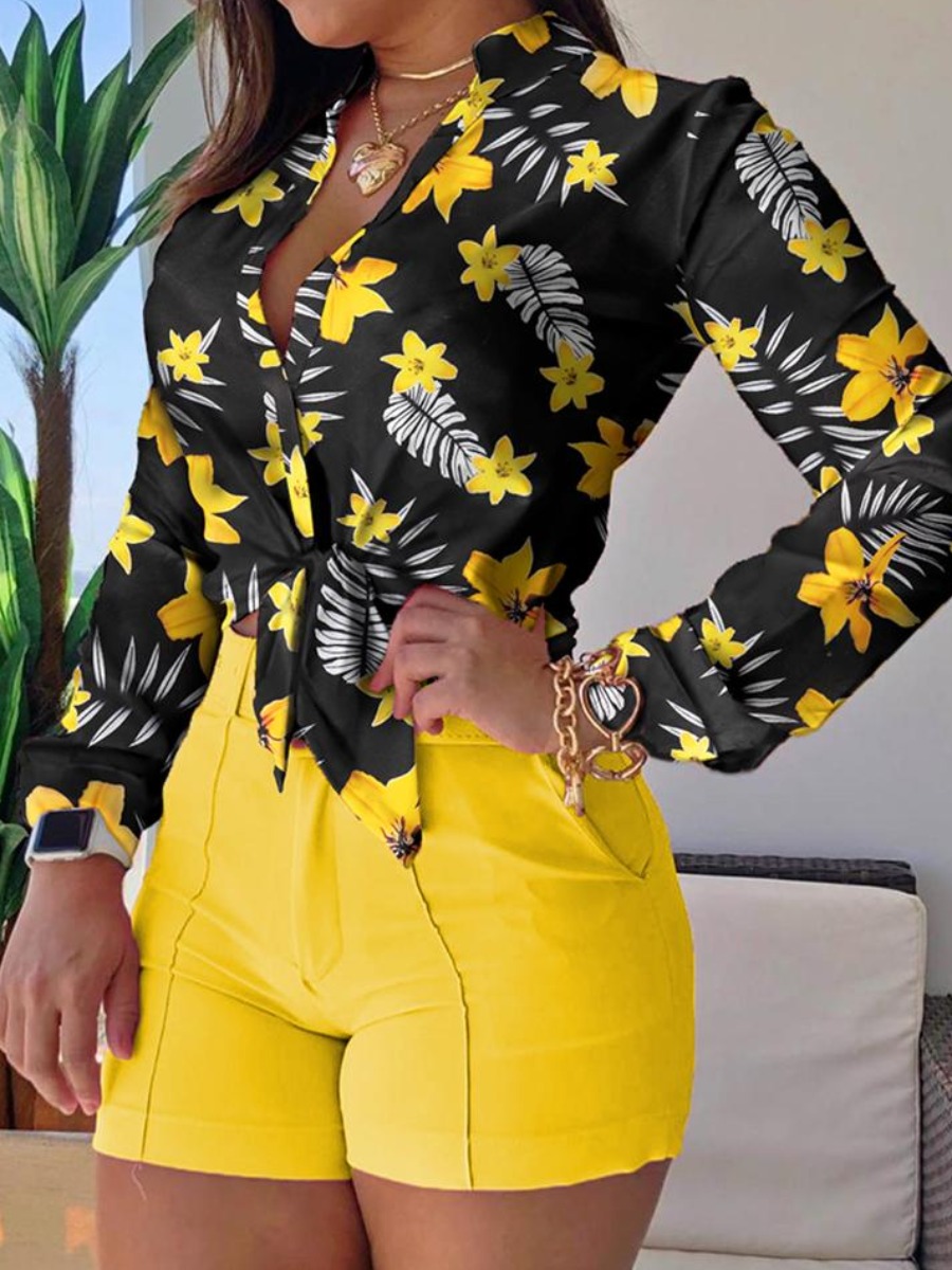 

Lovely Sweet Floral Print Patchwork Black Blouse