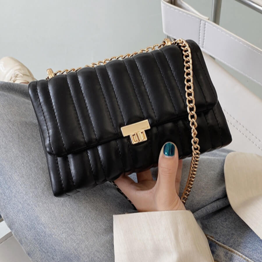 

Lovely Casual Chain Strap Black Crossbody Bag