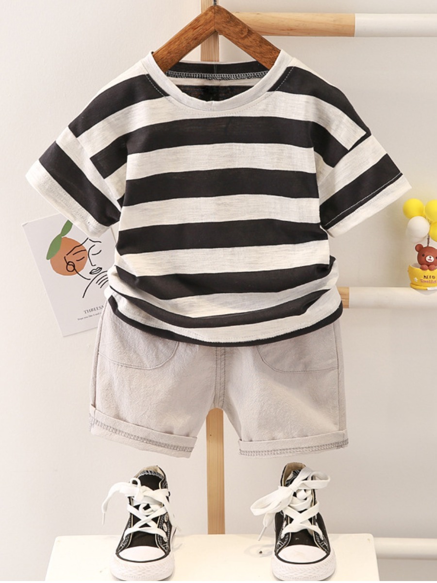 

Lovely Boy Casual O Neck Striped Black And White Two Piece Shorts Set