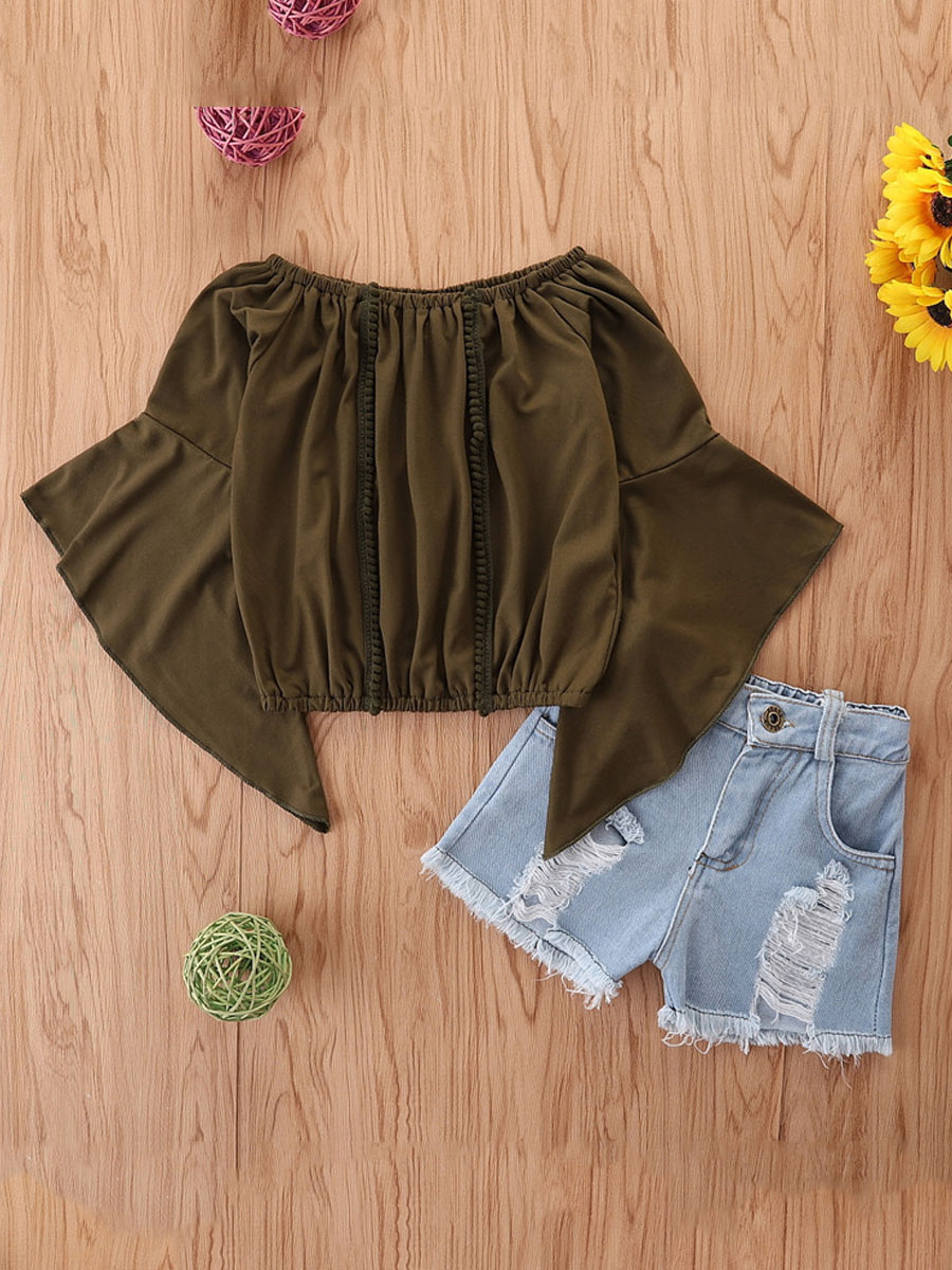 

Lovely Girl Sweet Ruffle Design Flared Ripped Green Two Piece Shorts Set