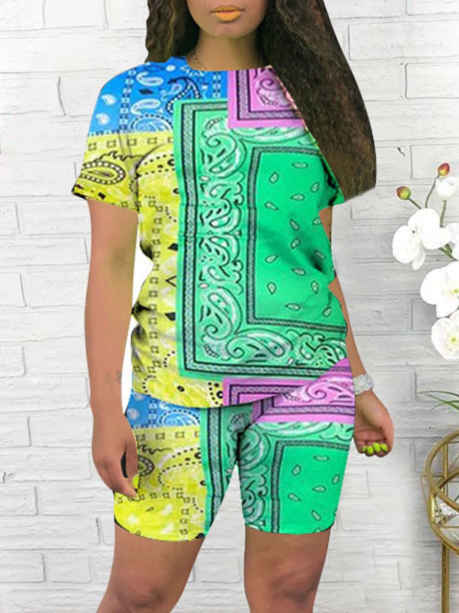 

Lovely Casual Cashew Print Patchwork Green Two Piece Shorts Set