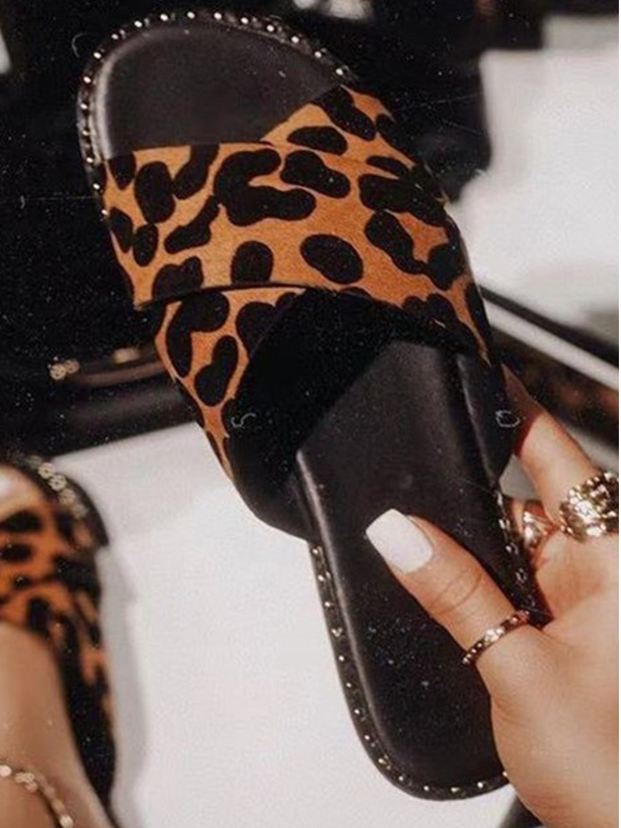 

Lovely Casual Leopard Print Cross Slippers