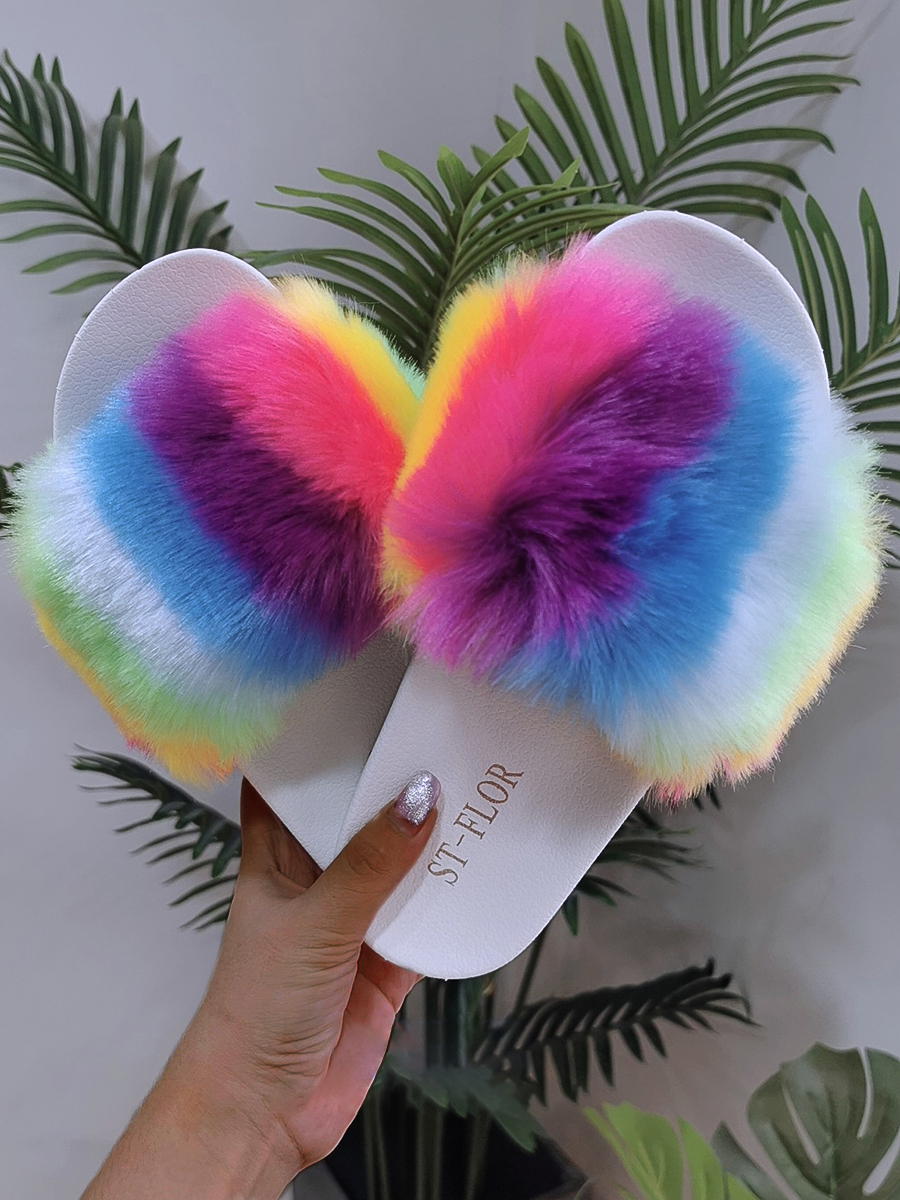 

LW Casual Rainbow Stripe Plush White Slippers