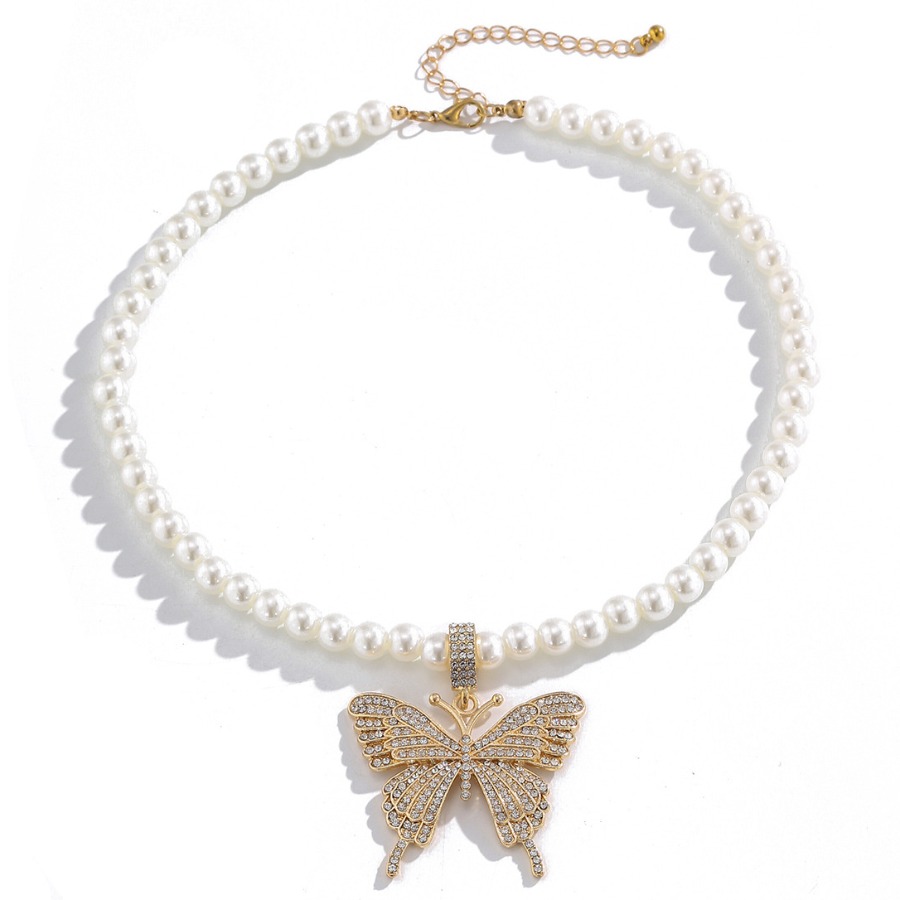 

Lovely Sweet Butterfly Pearl Gold Necklace