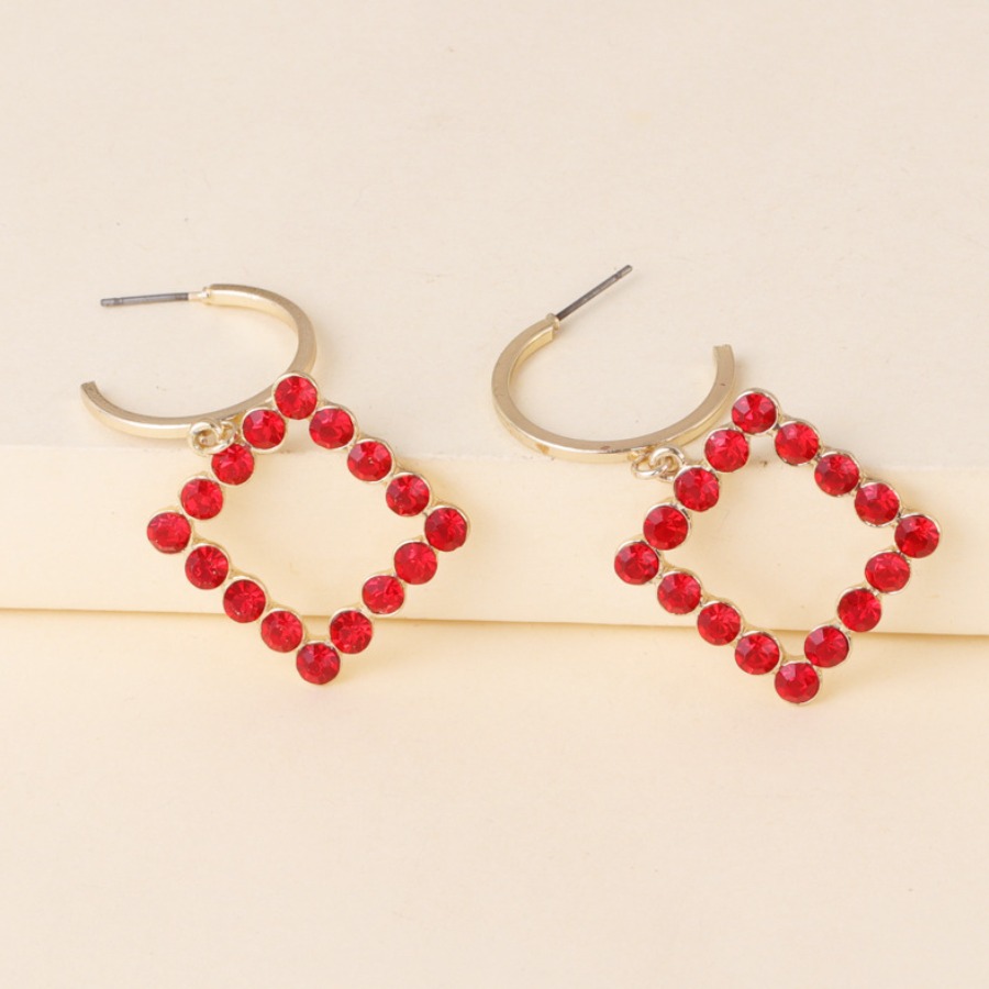 

Lovely Casual C-shaped Red Earring