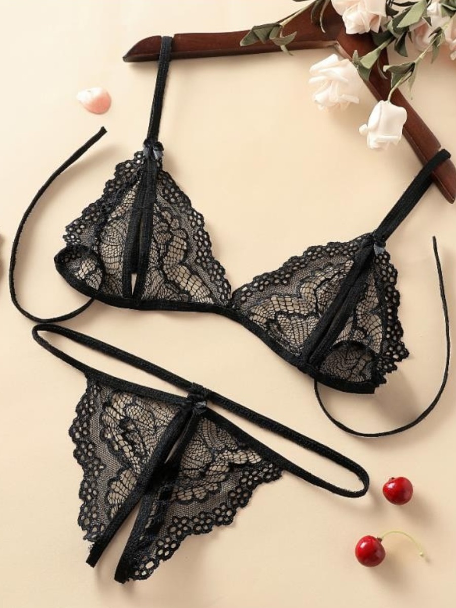 

Lovely Sexy See-through Bandage Design Black Bra Set