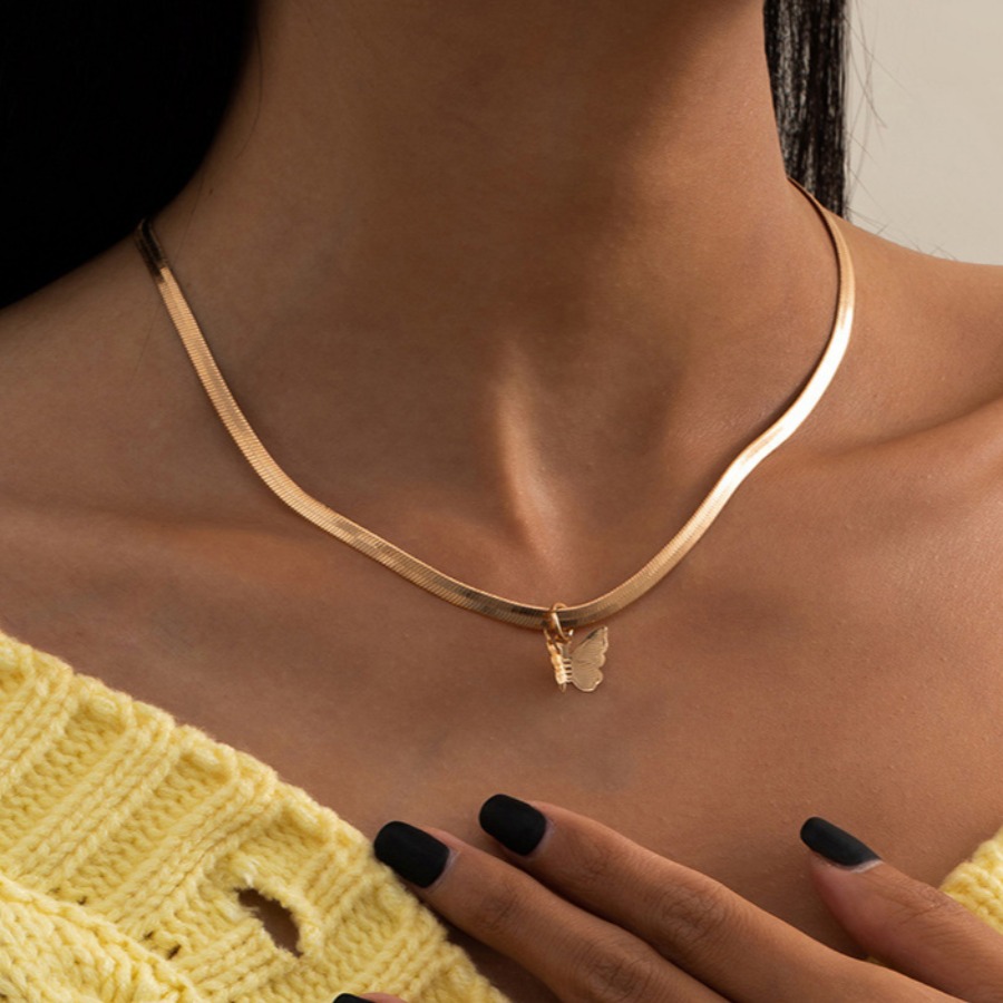 

Lovely Casual Butterfly Gold Necklace