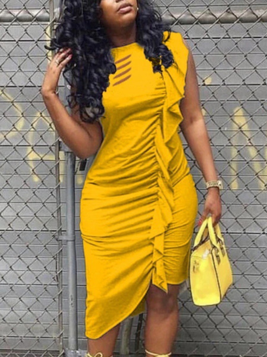

Lovely Sweet Hollow-out Flounce Design Yellow Mid Calf Plus Size Dress