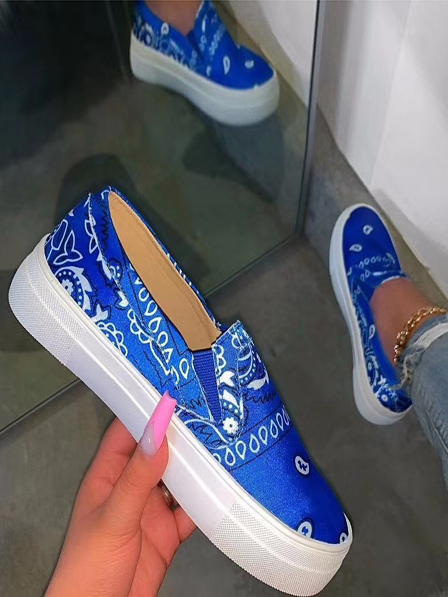 

LW Casual Cashew Print Red Flats, Blue