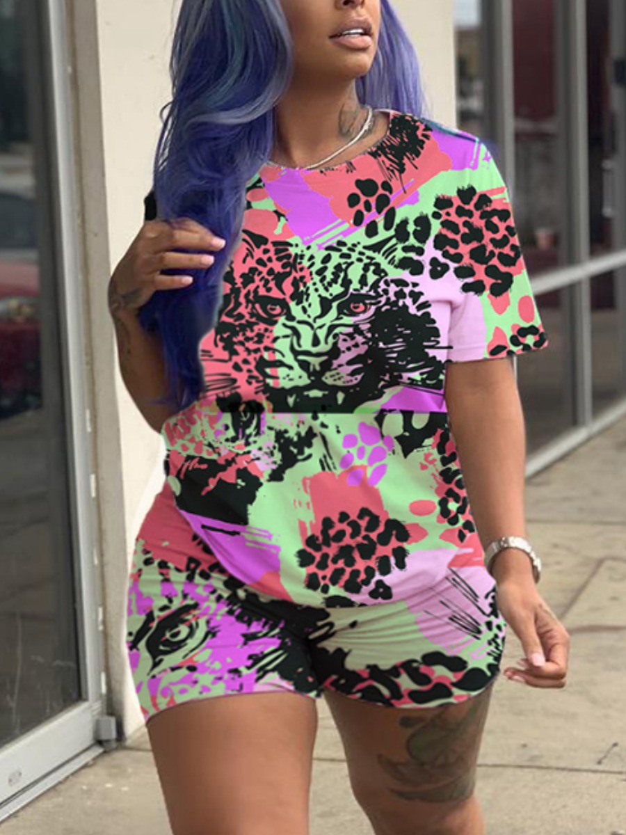 

Lovely Plus Size Street Tiger Print Patchwork Green Two-piece Shorts Set