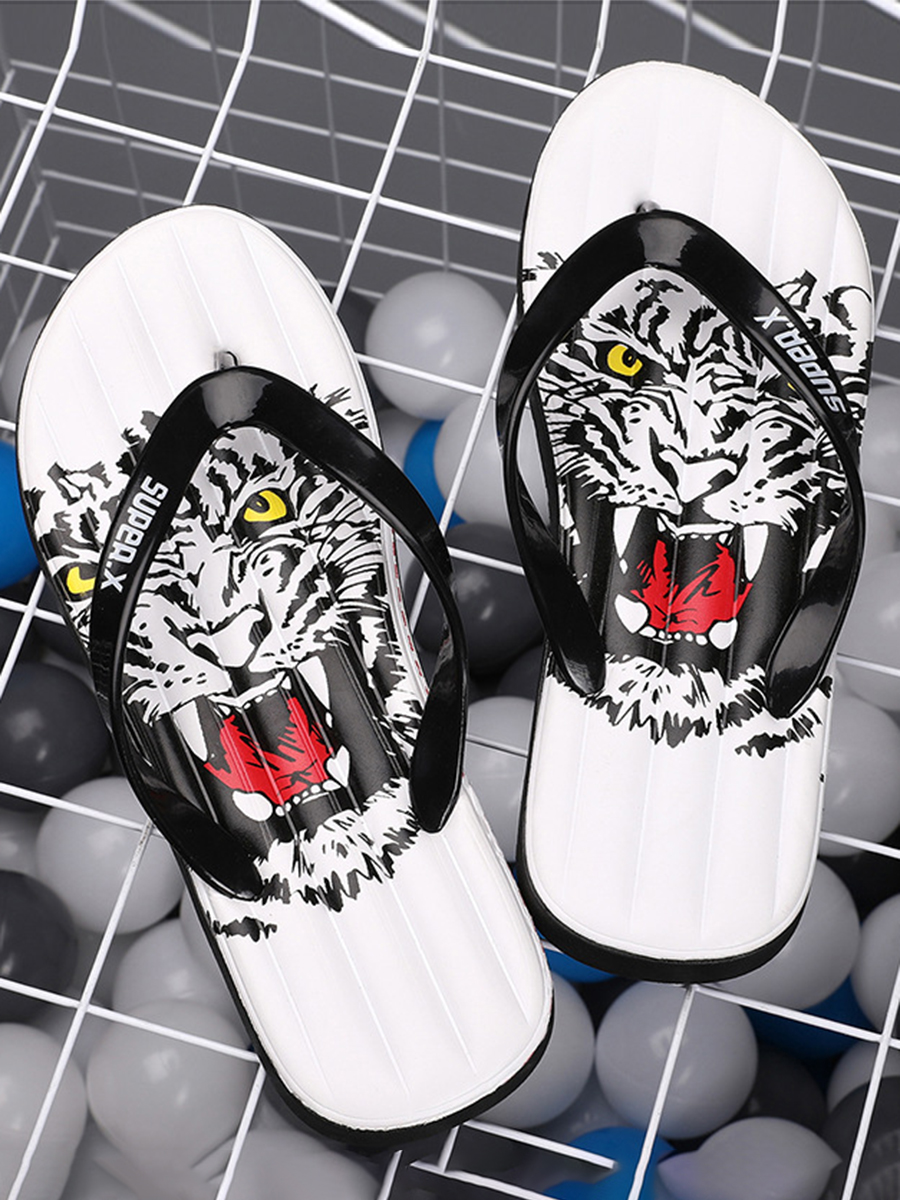 

Lovely Men Casual Animal Print White Slippers