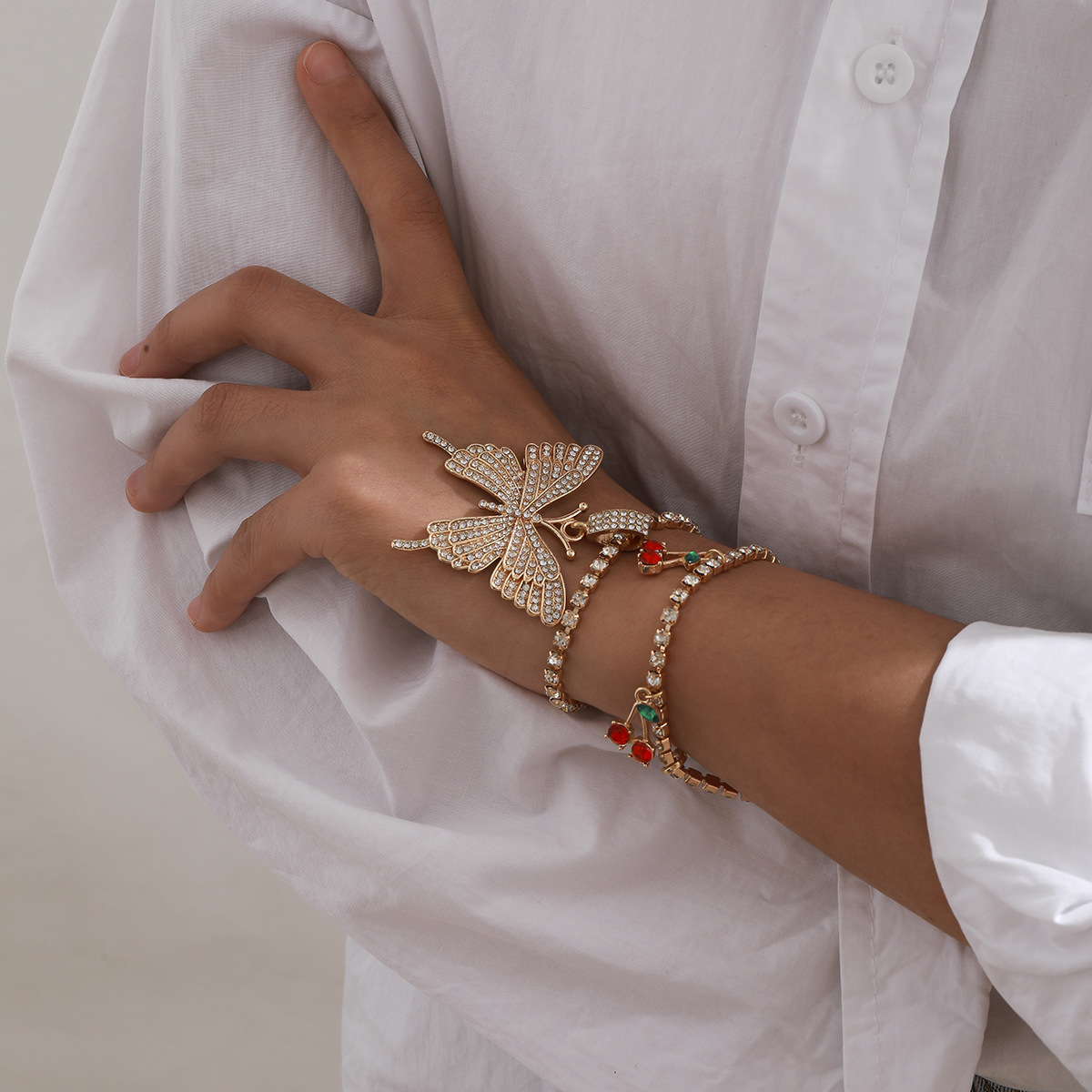

LW Street Butterfly Gold Double-layer Bracelet