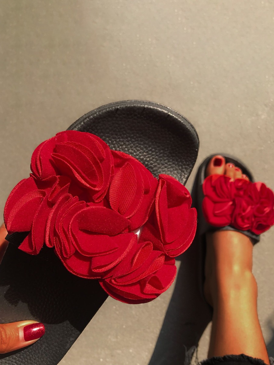 

LW BASICS Sweet Floral Decoration Red Slippers