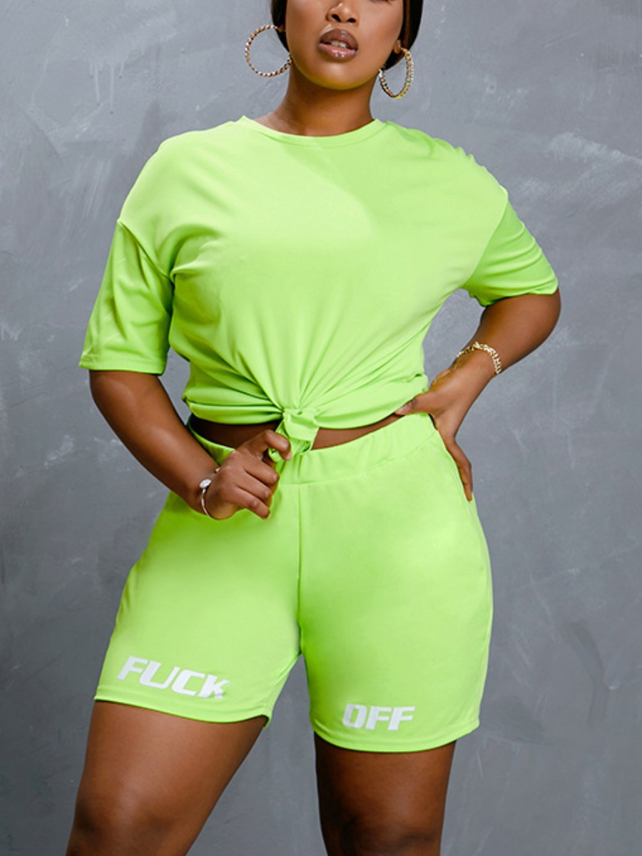 

Lovely Plus Size Sporty O Neck Letter Print Green Two-piece Shorts Set