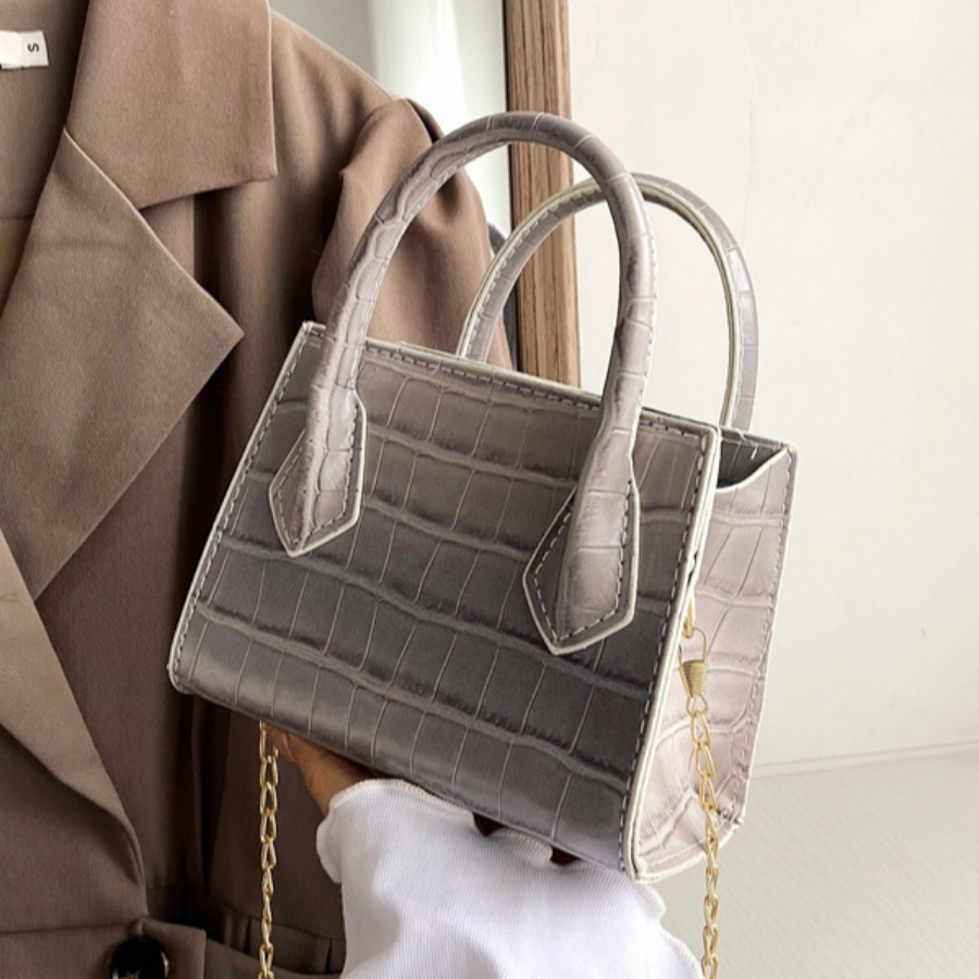 

LW Casual Chain Strap Light Grey Crossbody Bag