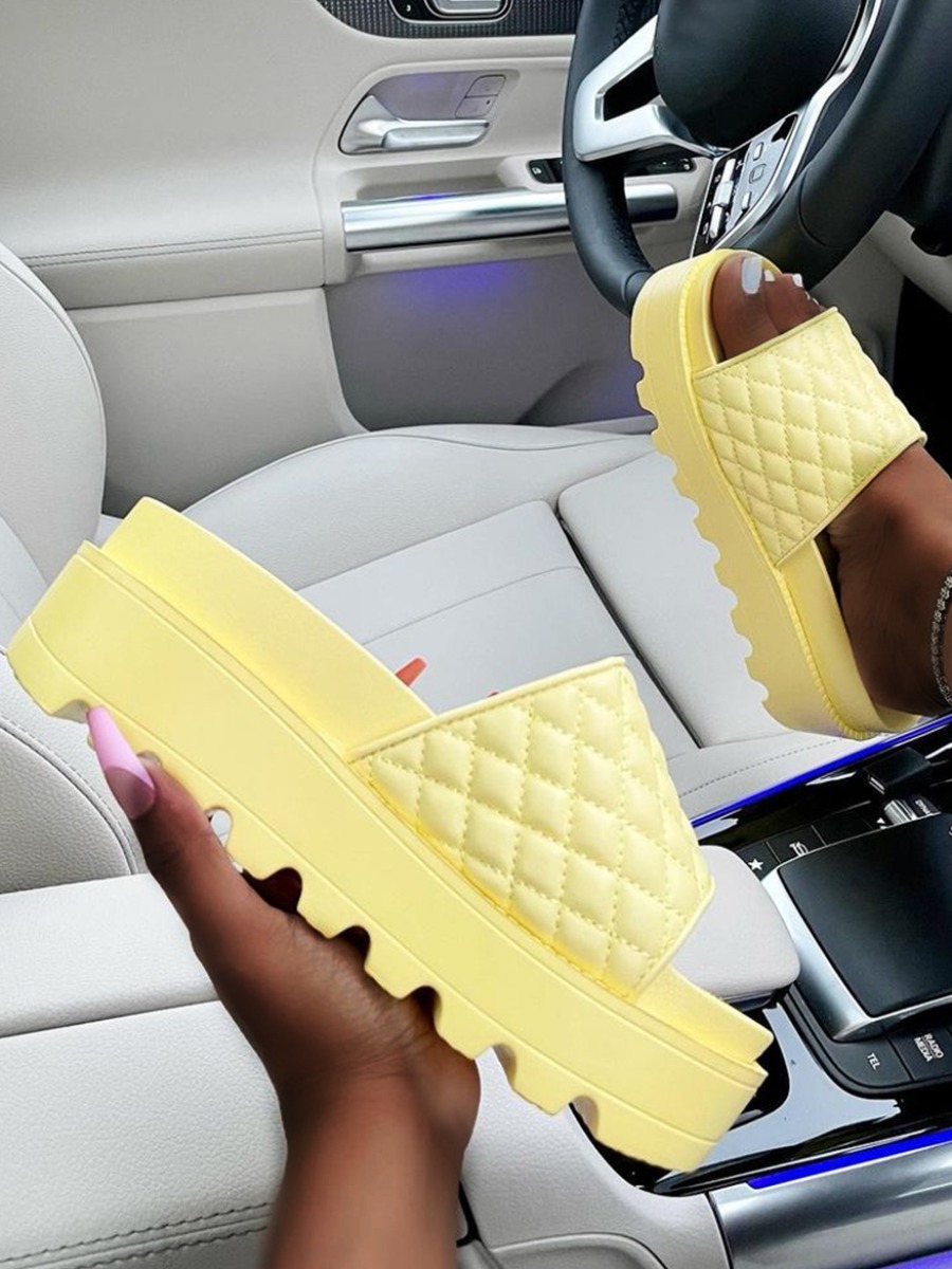 

LW Street Quilted Slide Yellow Platform Slides